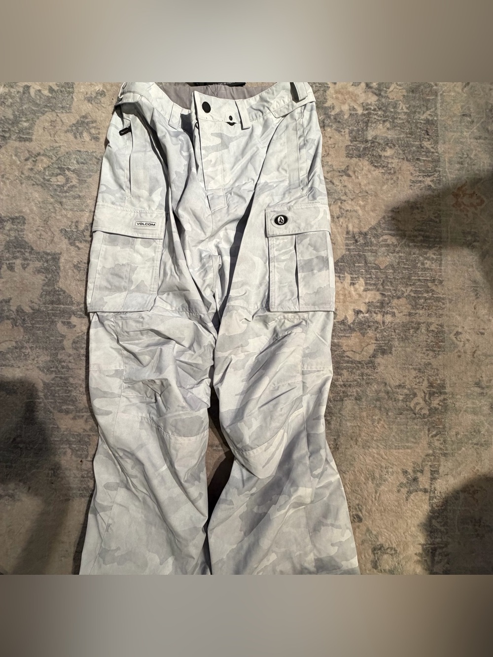 Volcom Men’s Light Gray Camo Cargo Pants